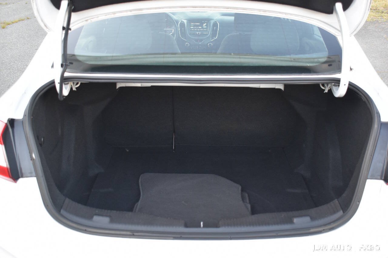 Used 2018 Chevrolet Cruze LT w/ LT Fleet Convenience Package FWD image 34