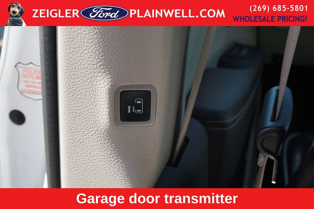 Used 2024 Chrysler Pacifica Limited FWD image 18