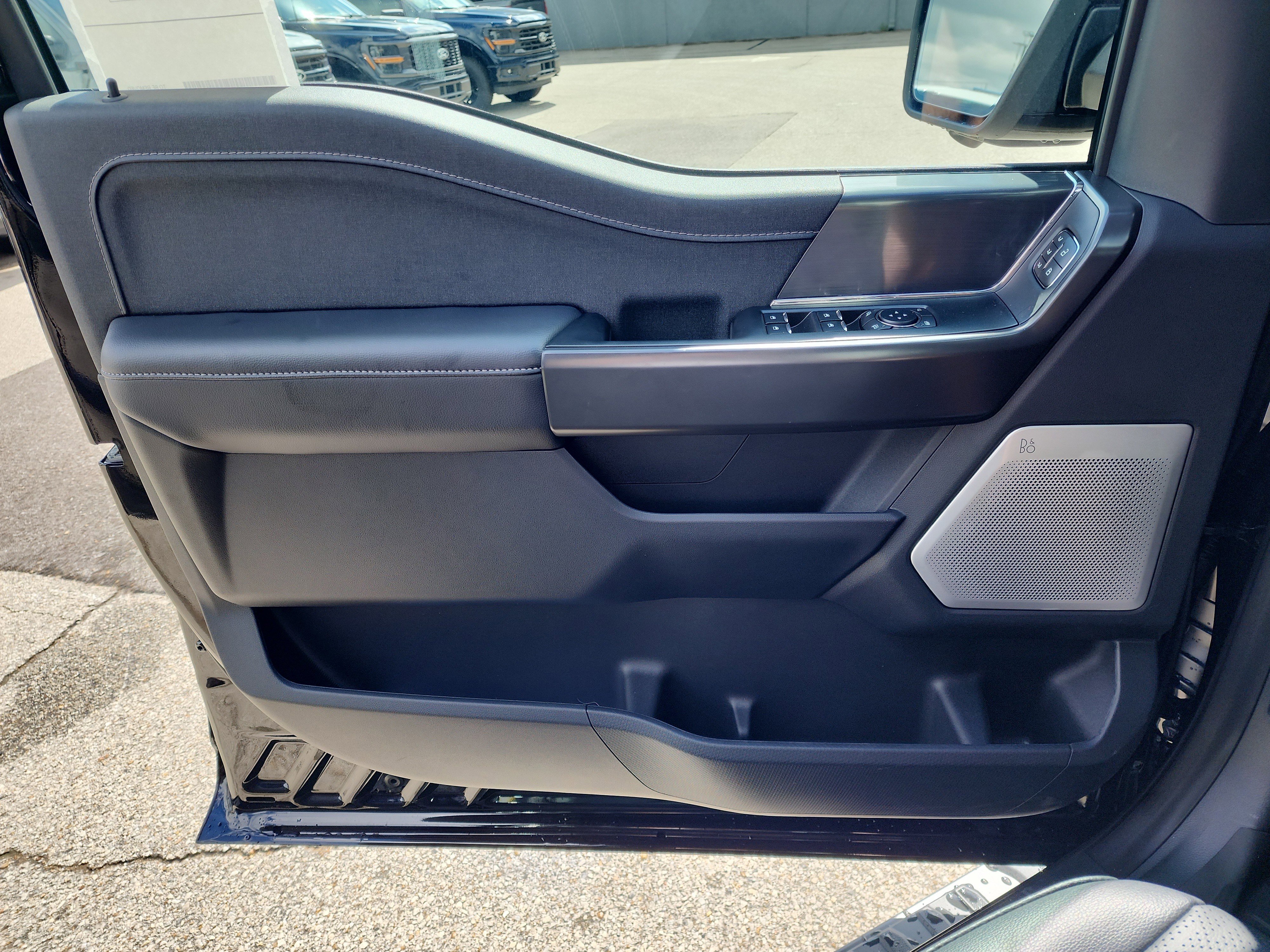 New 2025 Ford F150 Lariat image 10