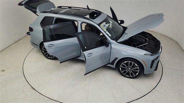 Used 2025 BMW X7 M60i image 87