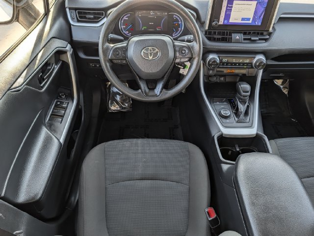 Used 2024 Toyota RAV4 LE AWD/4WD image 11
