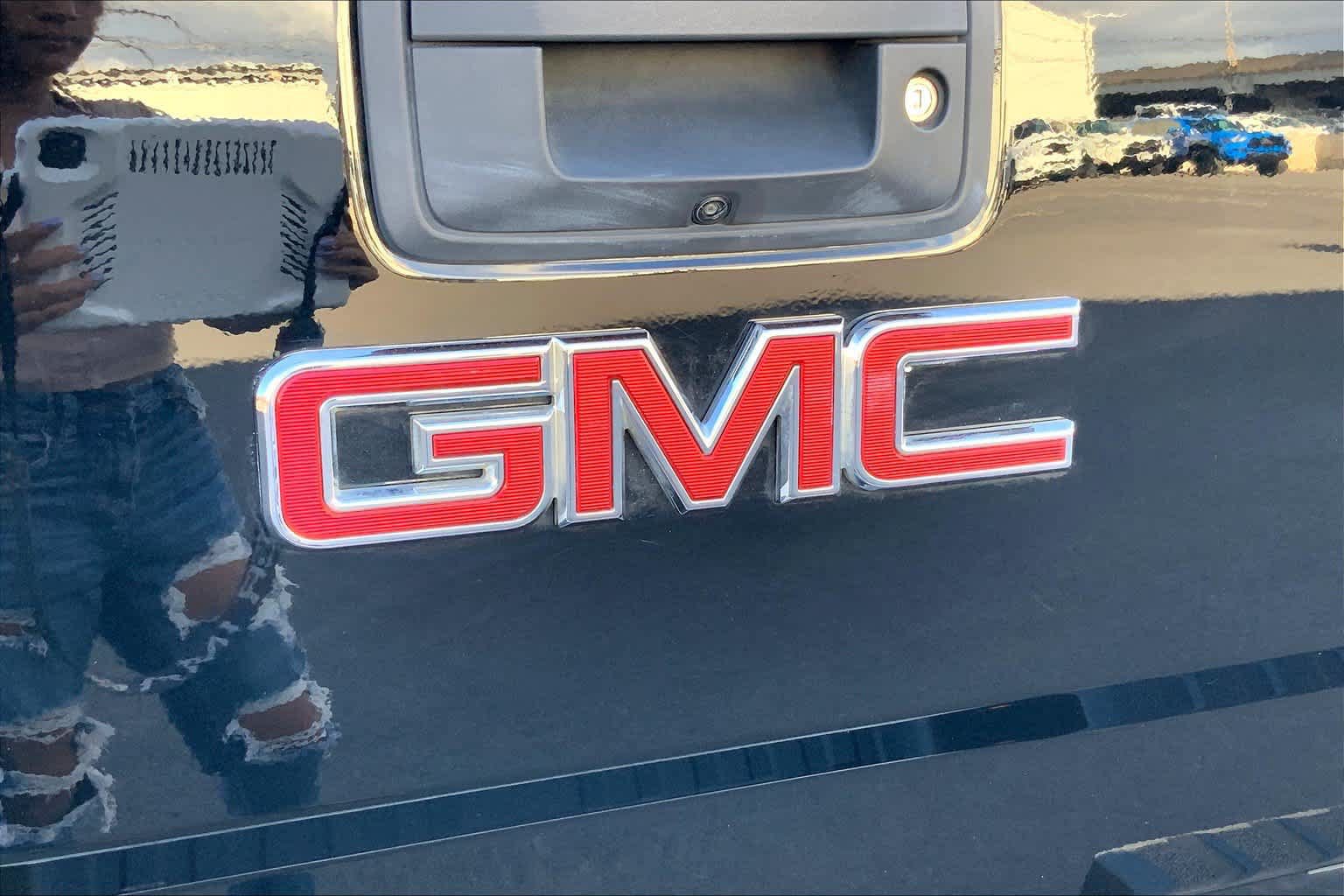Used 2018 GMC Sierra 1500 SLT w/ Enhanced Driver Alert Package RWD image 30