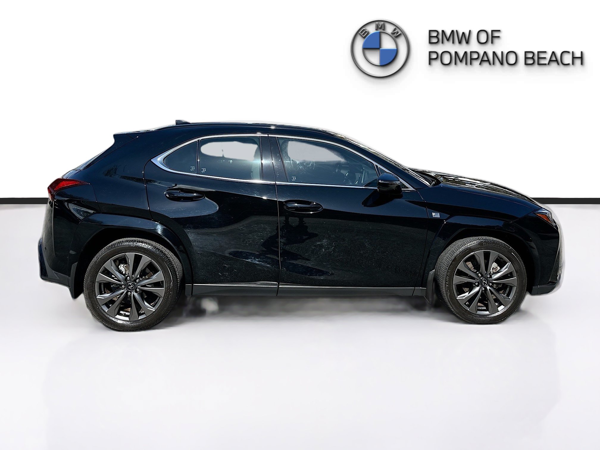 Used 2025 Lexus UX 300h FWD image 8