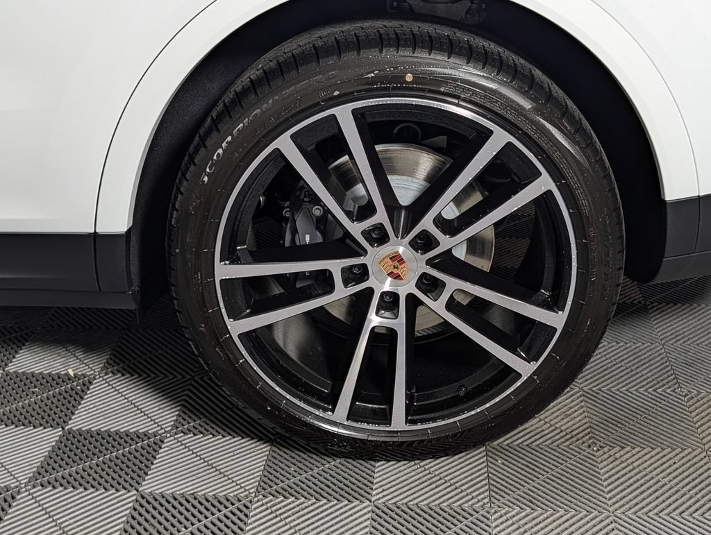 New 2026 Porsche Cayenne AWD/4WD image 12
