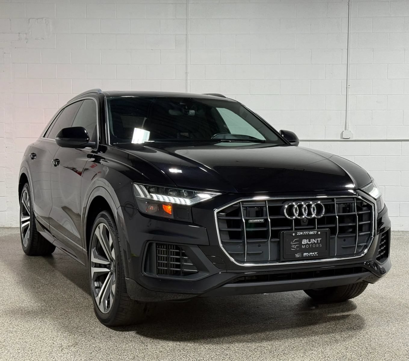 Used 2019 Audi Q8 Prestige AWD/4WD image 4