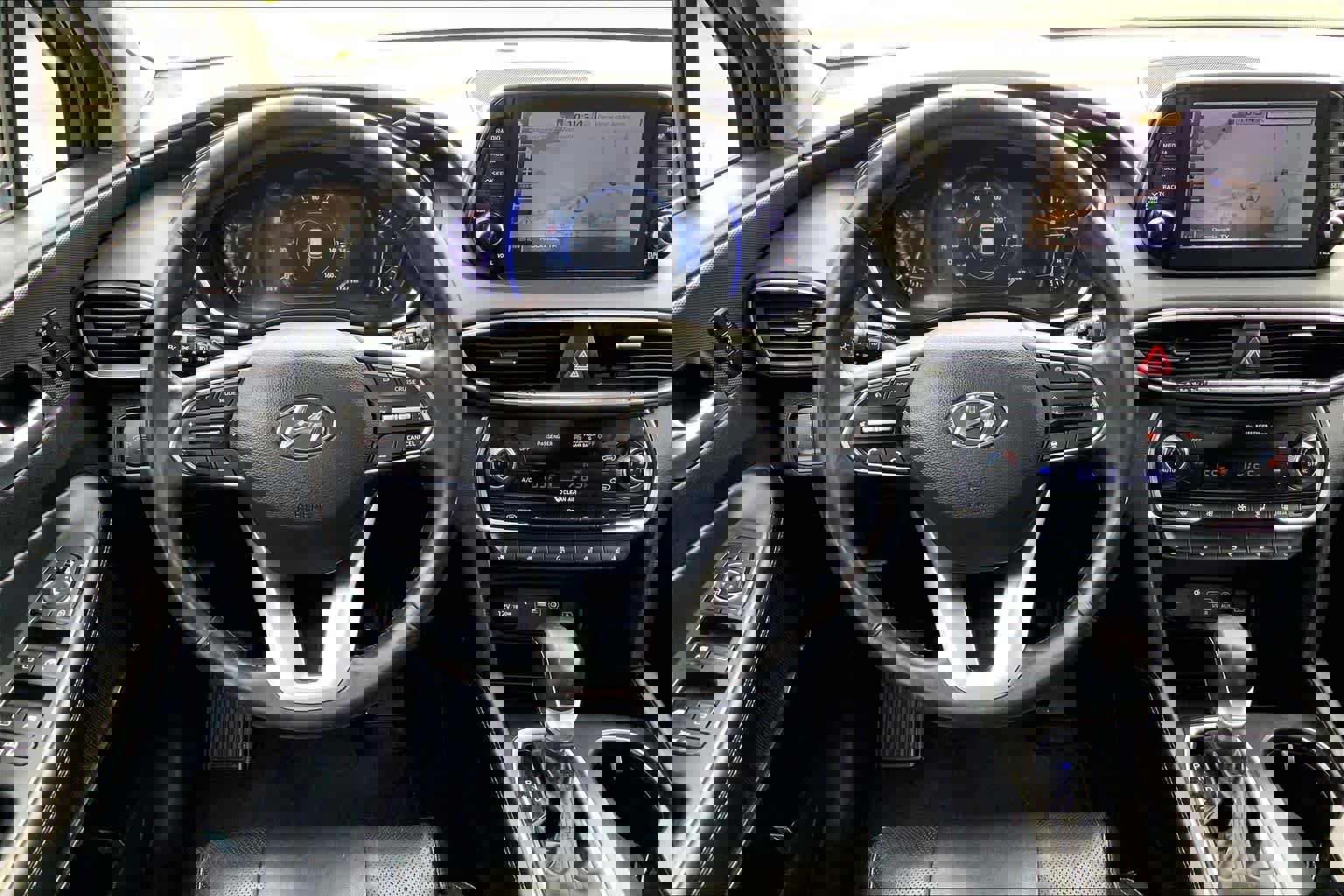 Used 2019 Hyundai Santa Fe FWD image 6