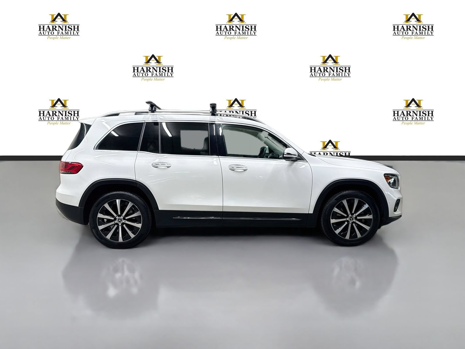 Used 2022 Mercedes-Benz GLB 250 4MATIC image 4