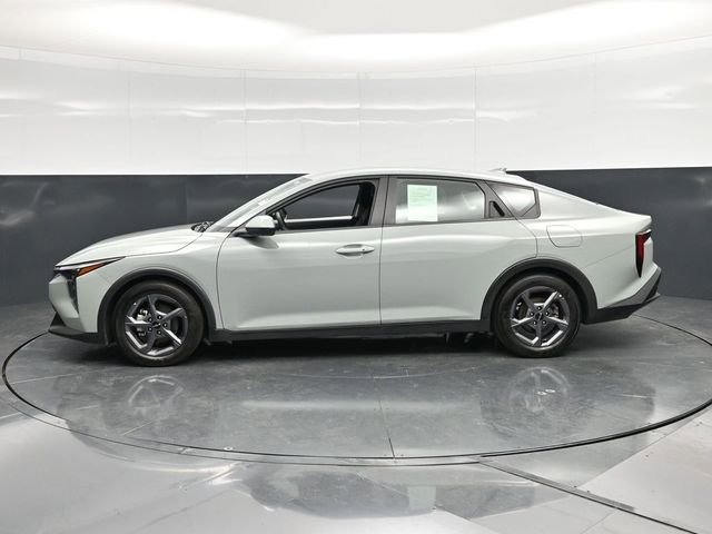 Used 2025 Kia K4 LXS image 6