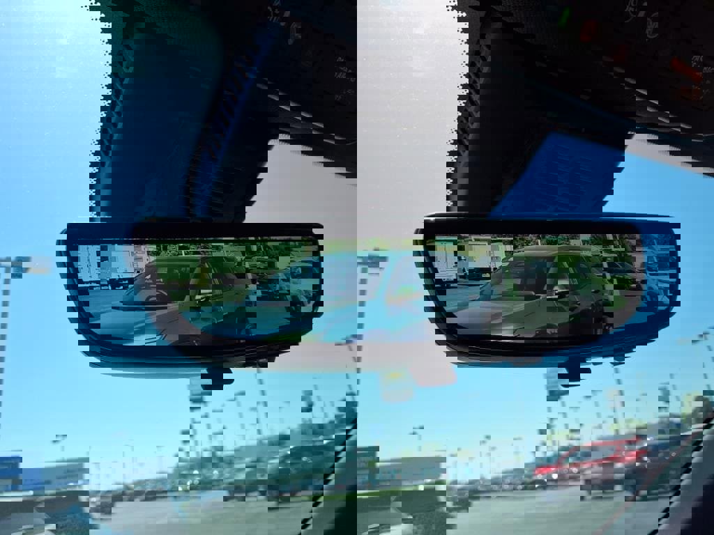 New 2026 Chevrolet Equinox ACTIV w/ Safety and Technology Package image 18