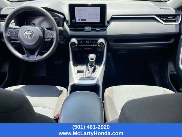 Used 2025 Toyota RAV4 XLE FWD image 13