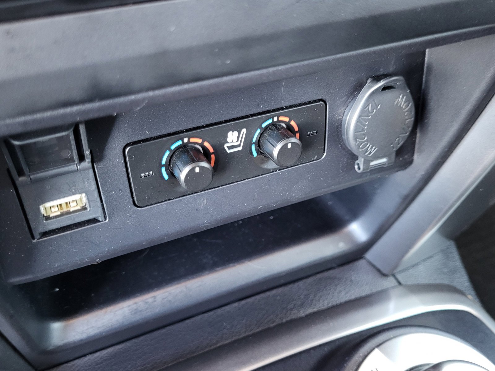 Certified 2024 Toyota 4Runner Limited image 33