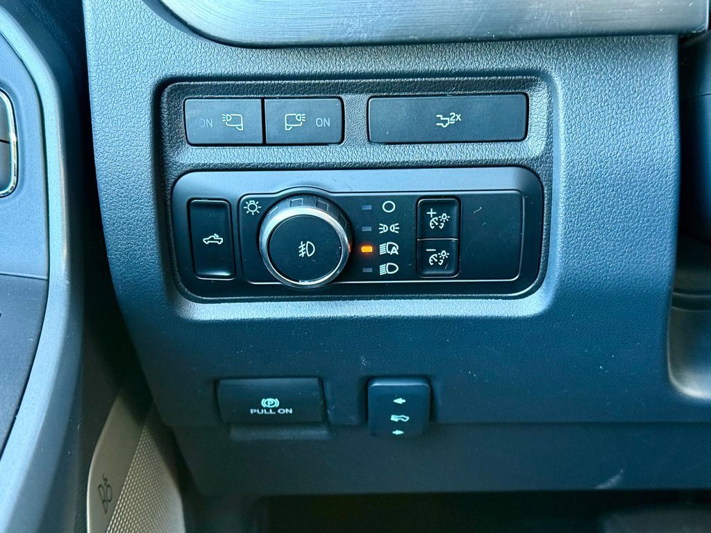 Certified 2024 Ford F350 Lariat w/ Lariat Ultimate Package image 23