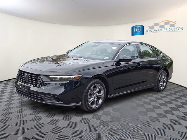 Certified 2024 Honda Accord EX image 3