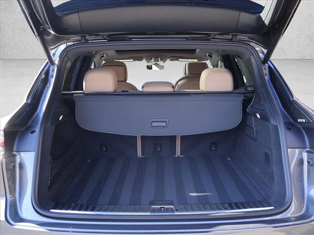 Used 2020 Porsche Cayenne AWD/4WD image 7