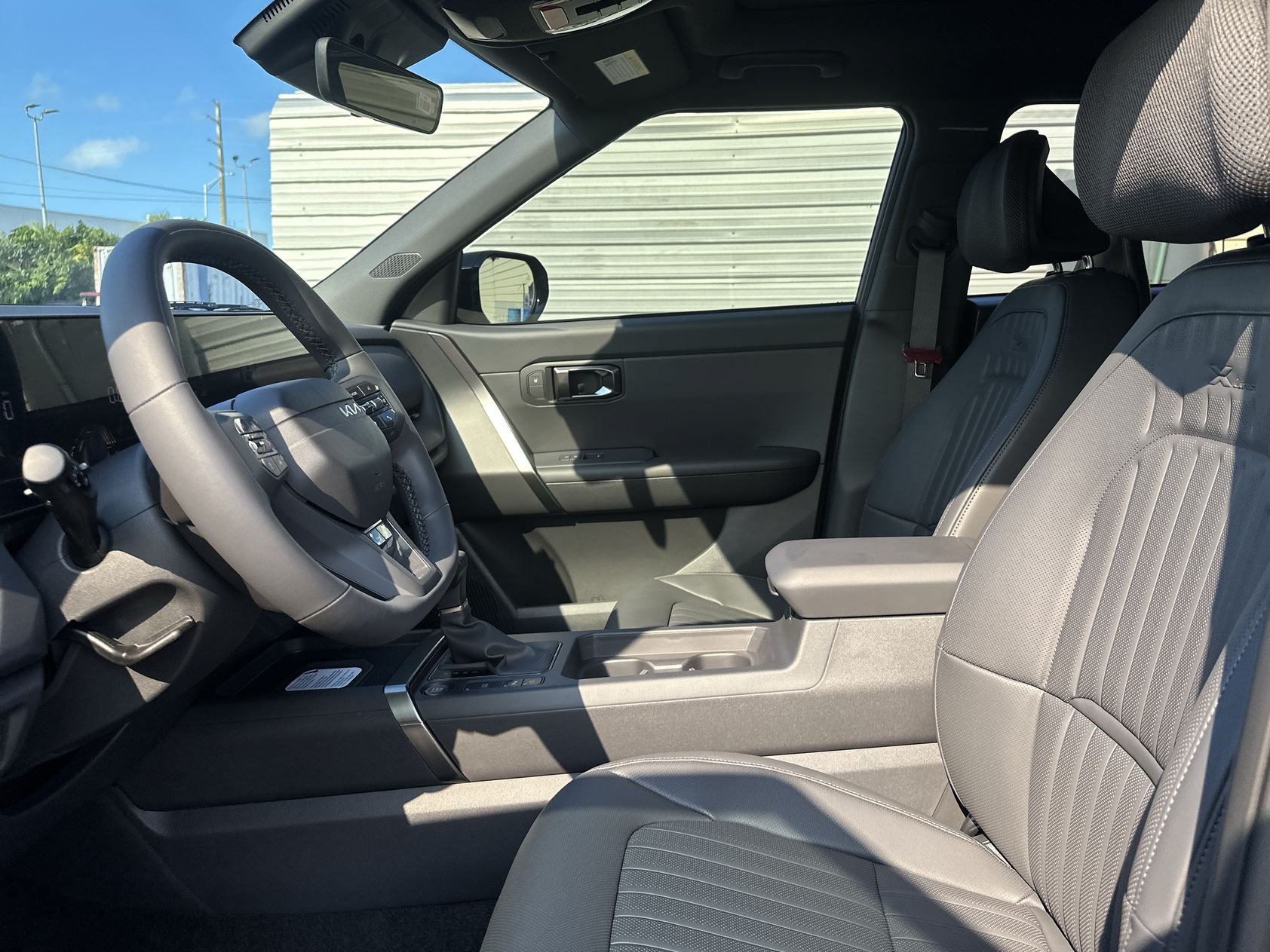 New 2027 Kia Seltos X-Line S w/ X-Line S Premium Package AWD/4WD image 15