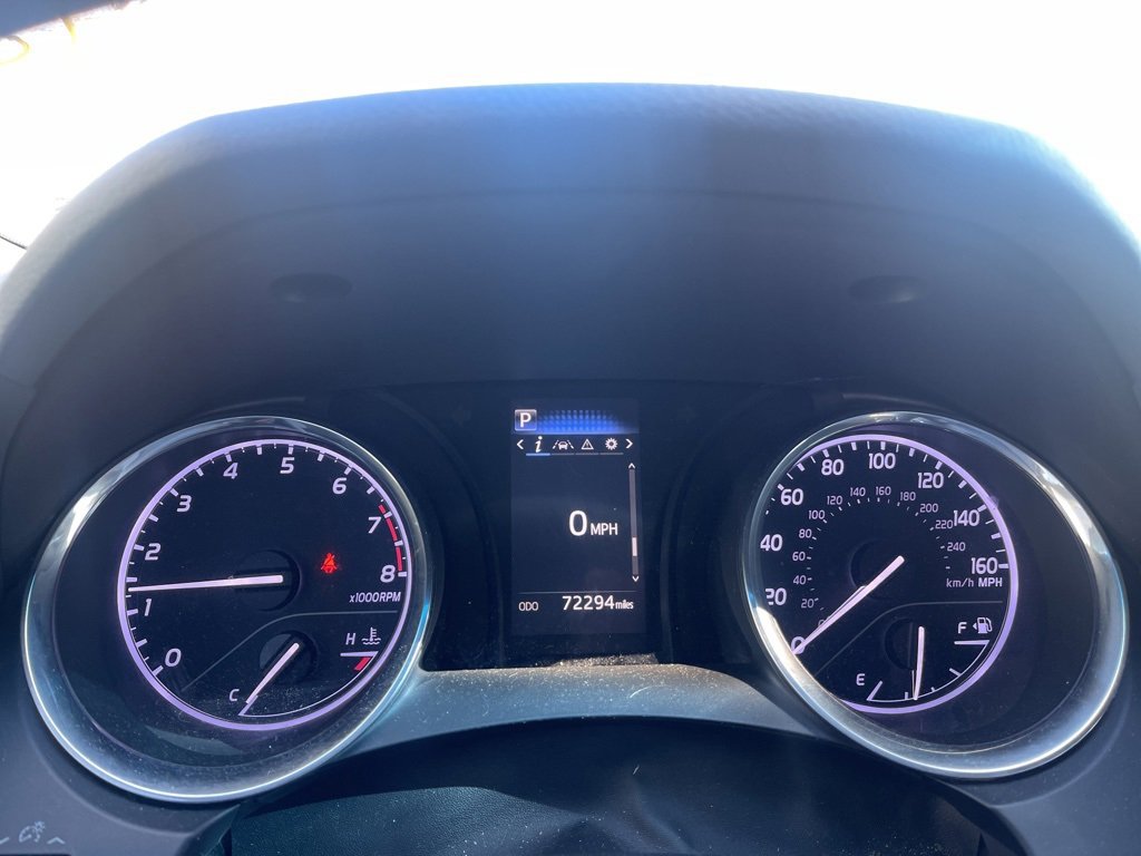 Used 2018 Toyota Camry LE image 12