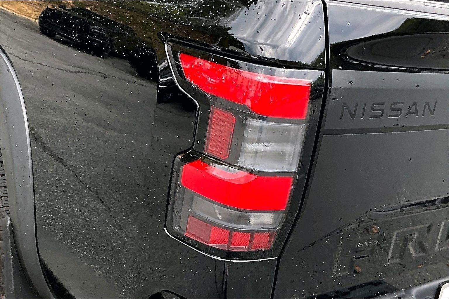 Used 2024 Nissan Frontier SV w/ Hardbody Edition AWD/4WD image 31