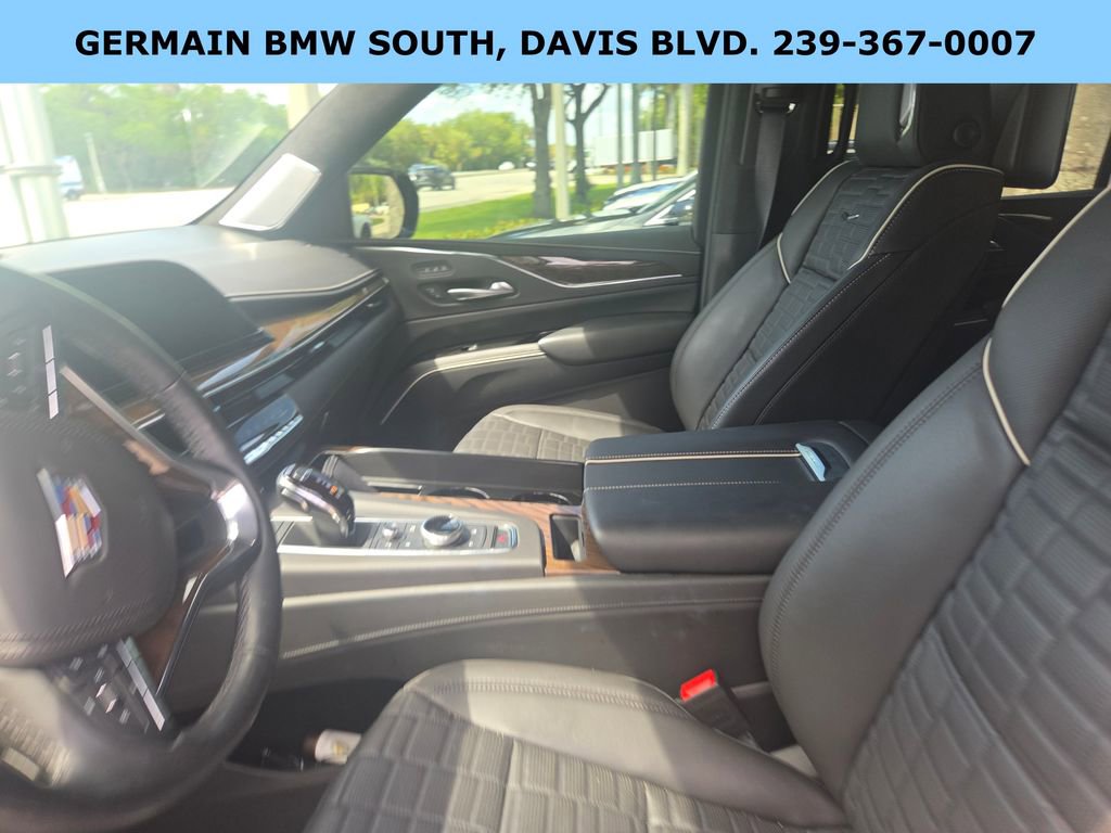 Used 2023 Cadillac Escalade Sport Platinum w/ LPO, ONYX Package image 35