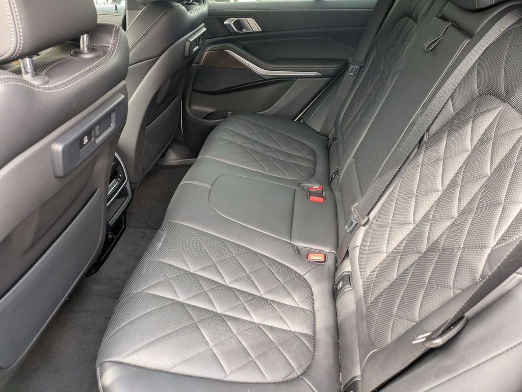 Used 2023 BMW X5 xDrive40i w/ Premium Package image 21