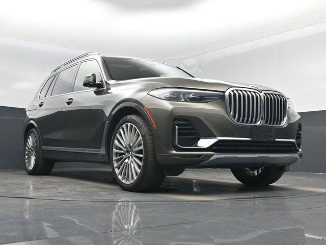 Used 2021 BMW X7 xDrive40i w/ Premium Package image 32