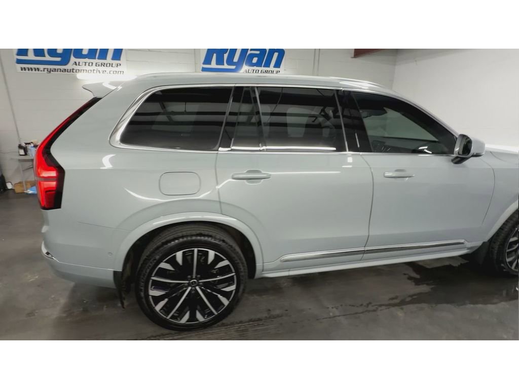 Used 2025 Volvo XC90 B6 Plus w/ Protection Package Premier image 9