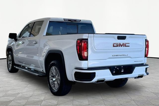 Used 2023 GMC Sierra 1500 Denali w/ Technology Package AWD/4WD image 4