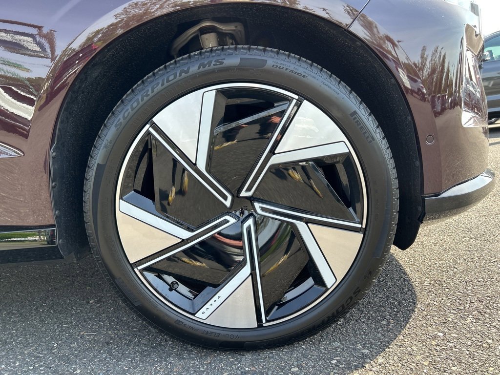 New 2025 Volvo EX90 Ultra image 10