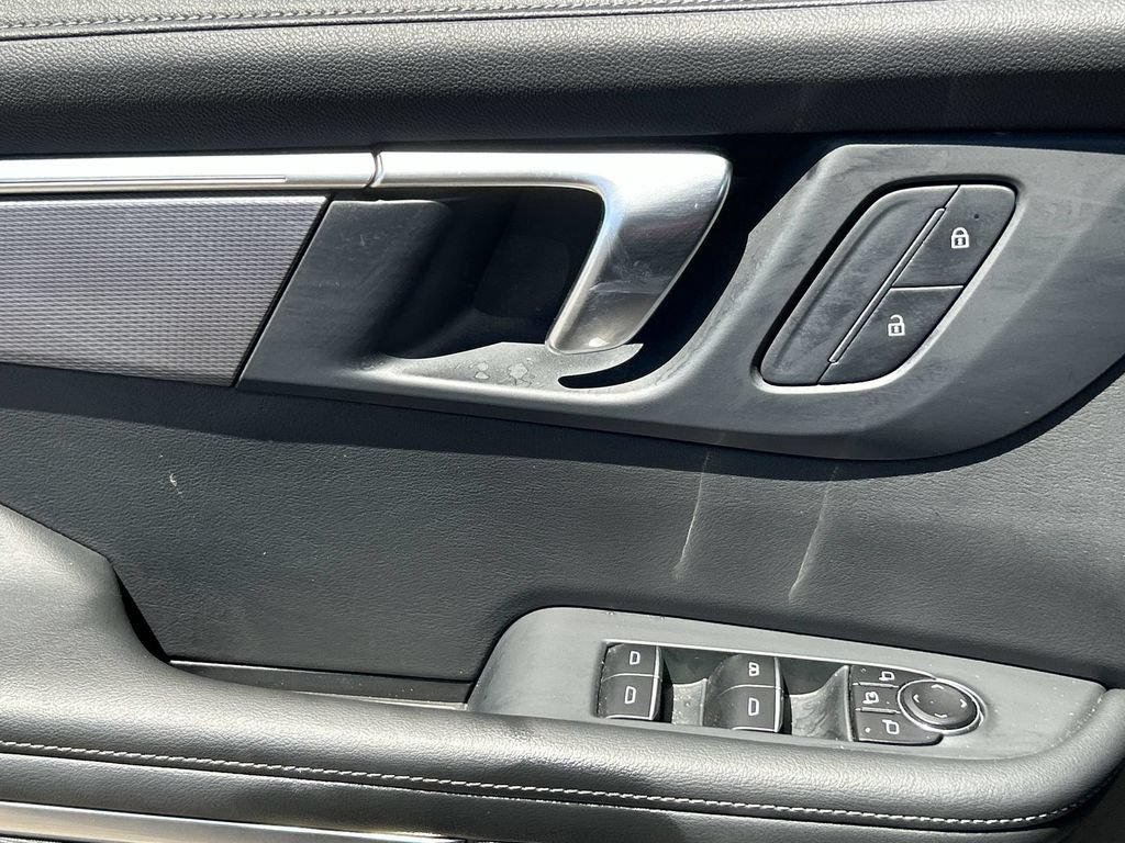 Used 2025 Buick Enclave Sport Touring FWD image 23