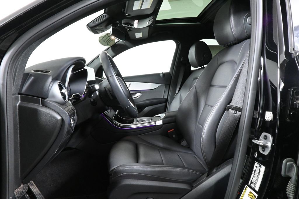 Certified 2023 Mercedes-Benz GLC 300 4MATIC Coupe image 3