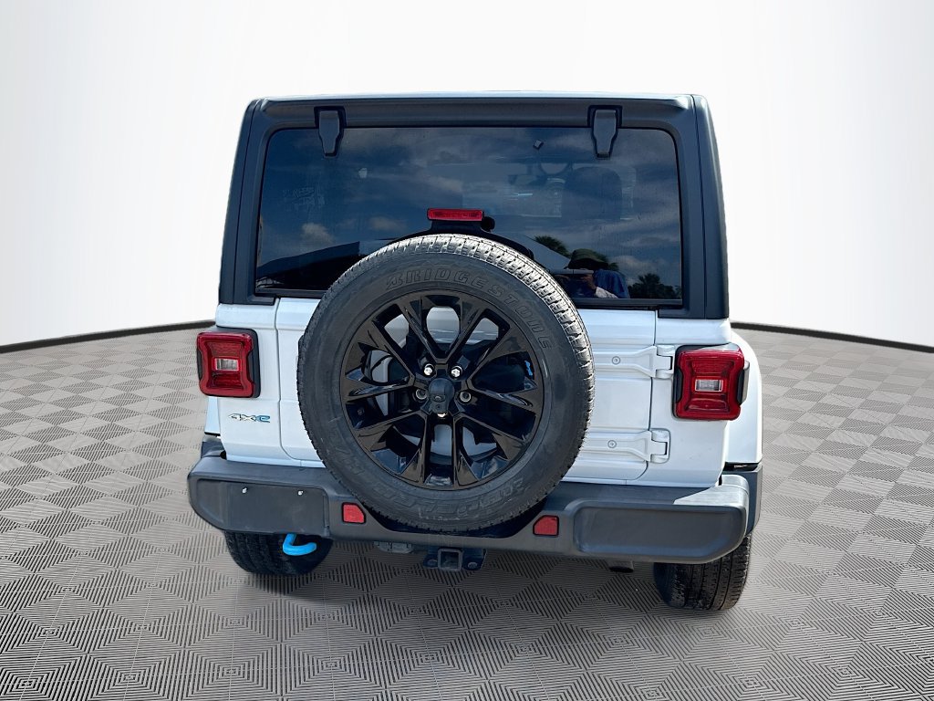 Certified 2022 Jeep Wrangler Unlimited Sahara w/ Cold Weather Group AWD/4WD image 6