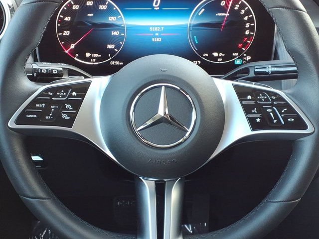 Used 2025 Mercedes-Benz GLC 350e 4MATIC image 8