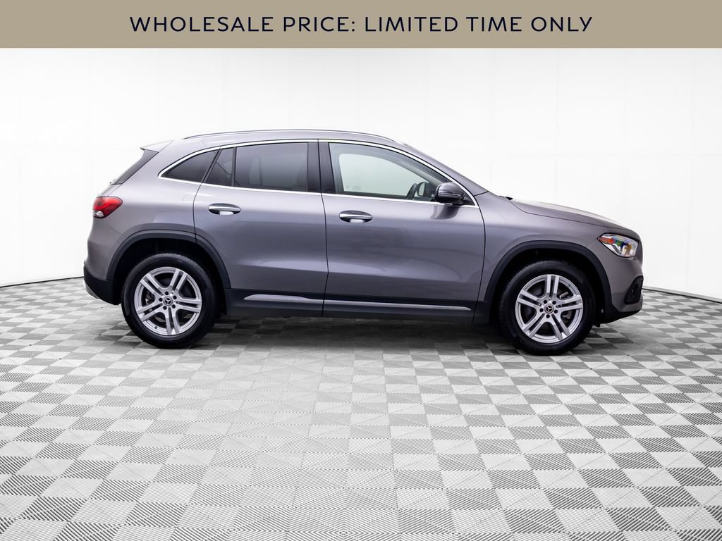 Used 2023 Mercedes-Benz GLA 250 4MATIC w/ Premium Package image 6