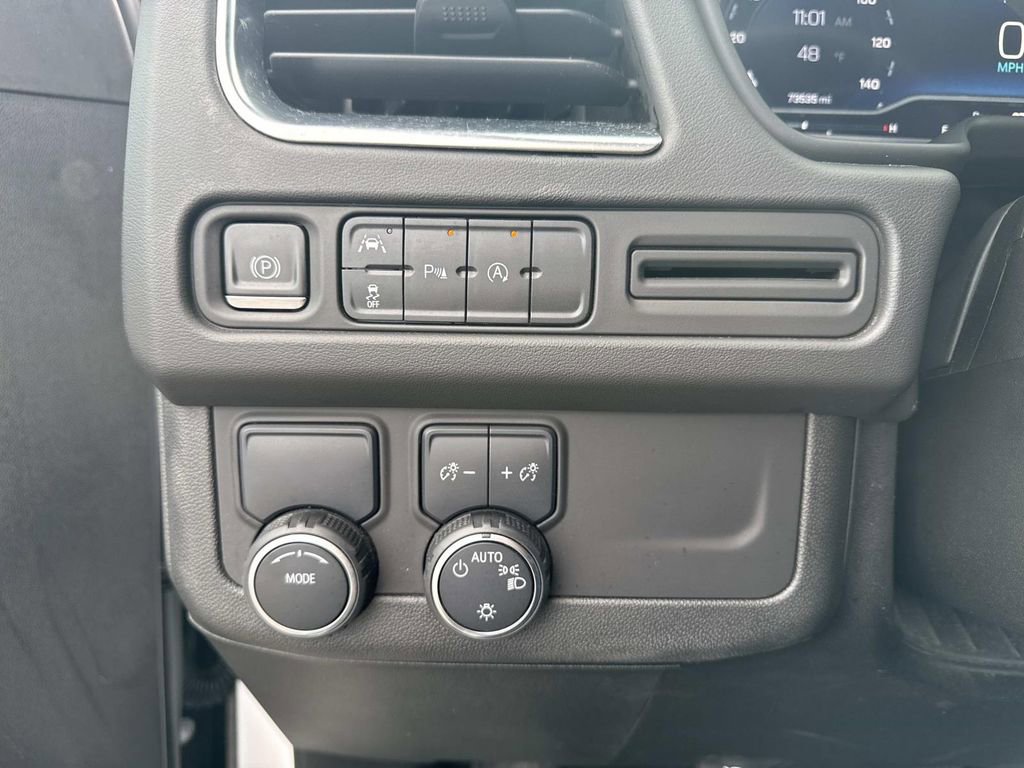 Certified 2023 Chevrolet Suburban Premier image 21