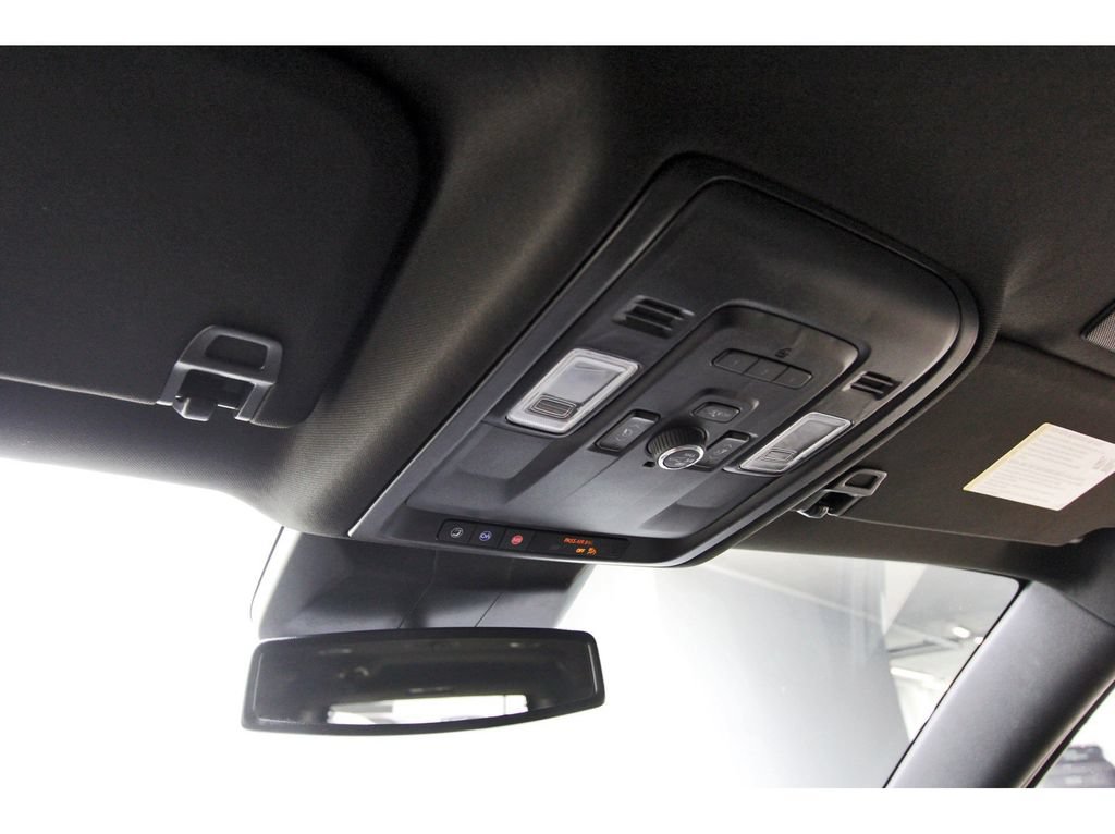 Used 2024 Cadillac Escalade ESV Luxury RWD image 27