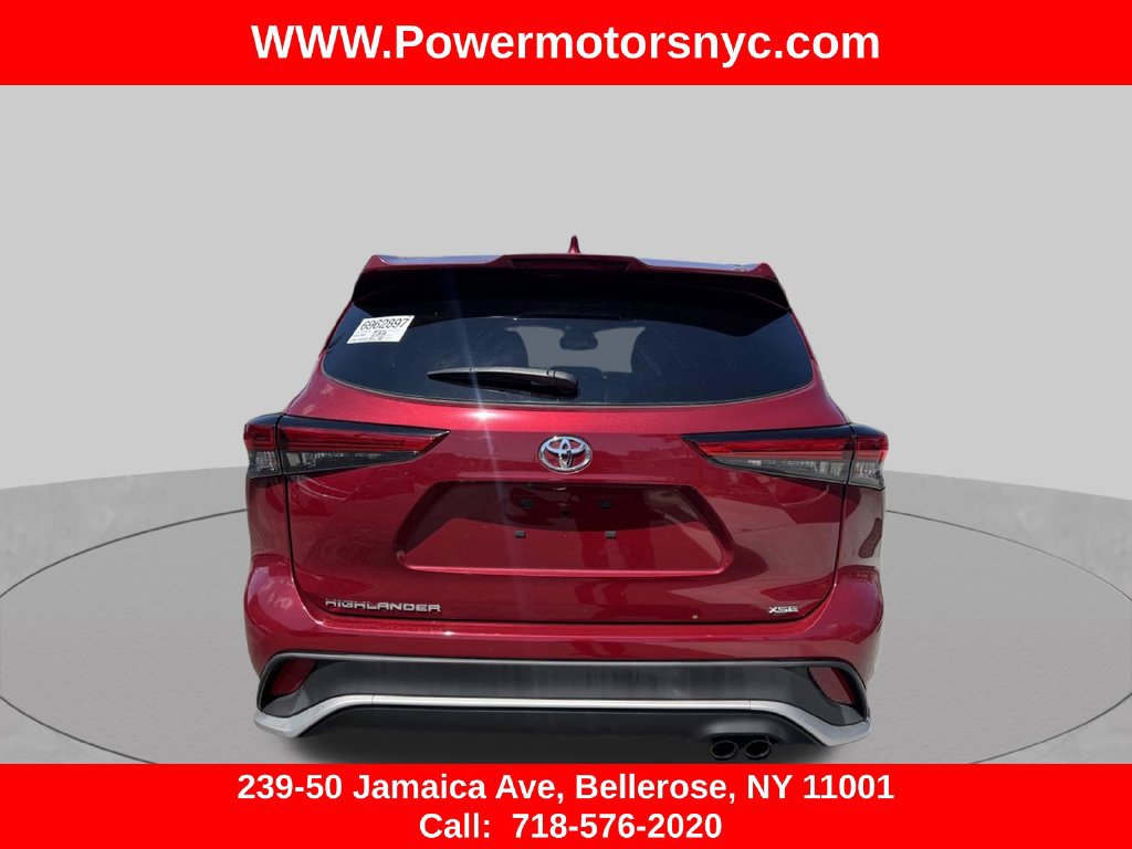 Used 2022 Toyota Highlander XSE FWD image 4