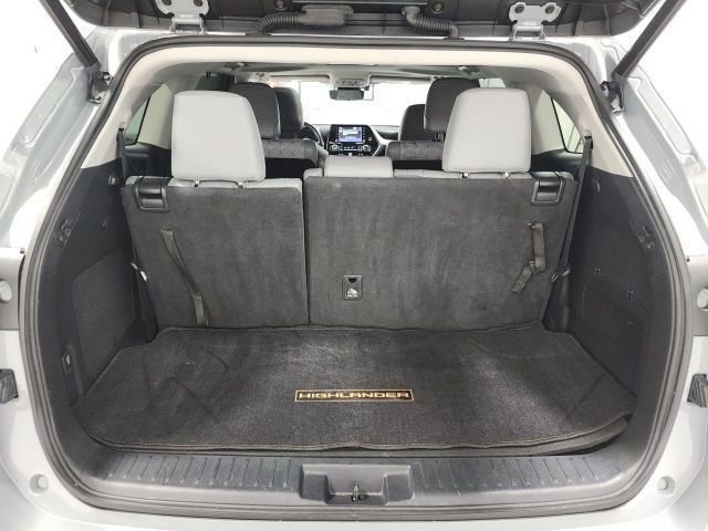 Used 2022 Toyota Highlander Bronze Edition image 41