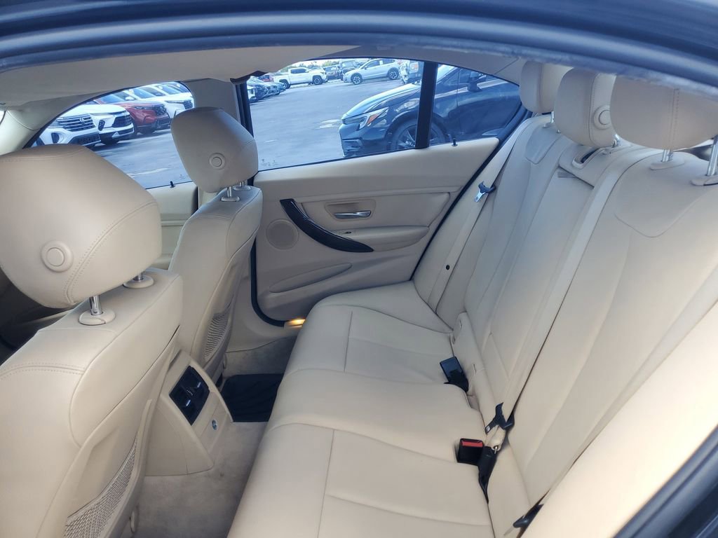 Used 2015 BMW 328i Sedan RWD image 10