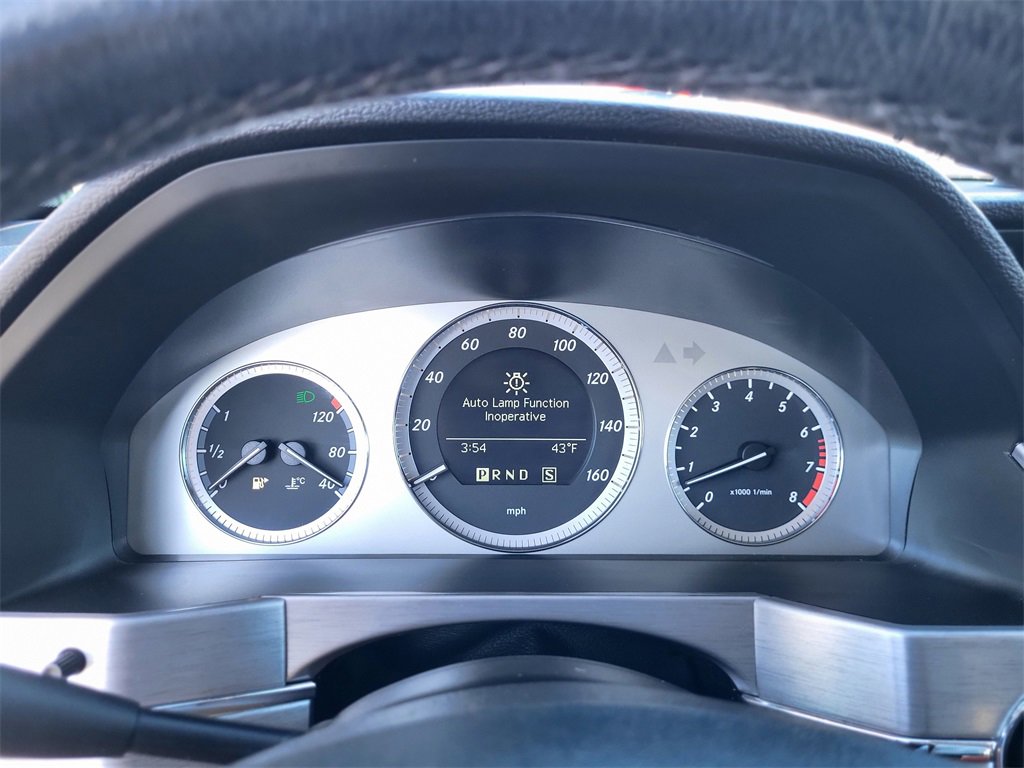 Used 2010 Mercedes-Benz GLK 350 4MATIC image 12