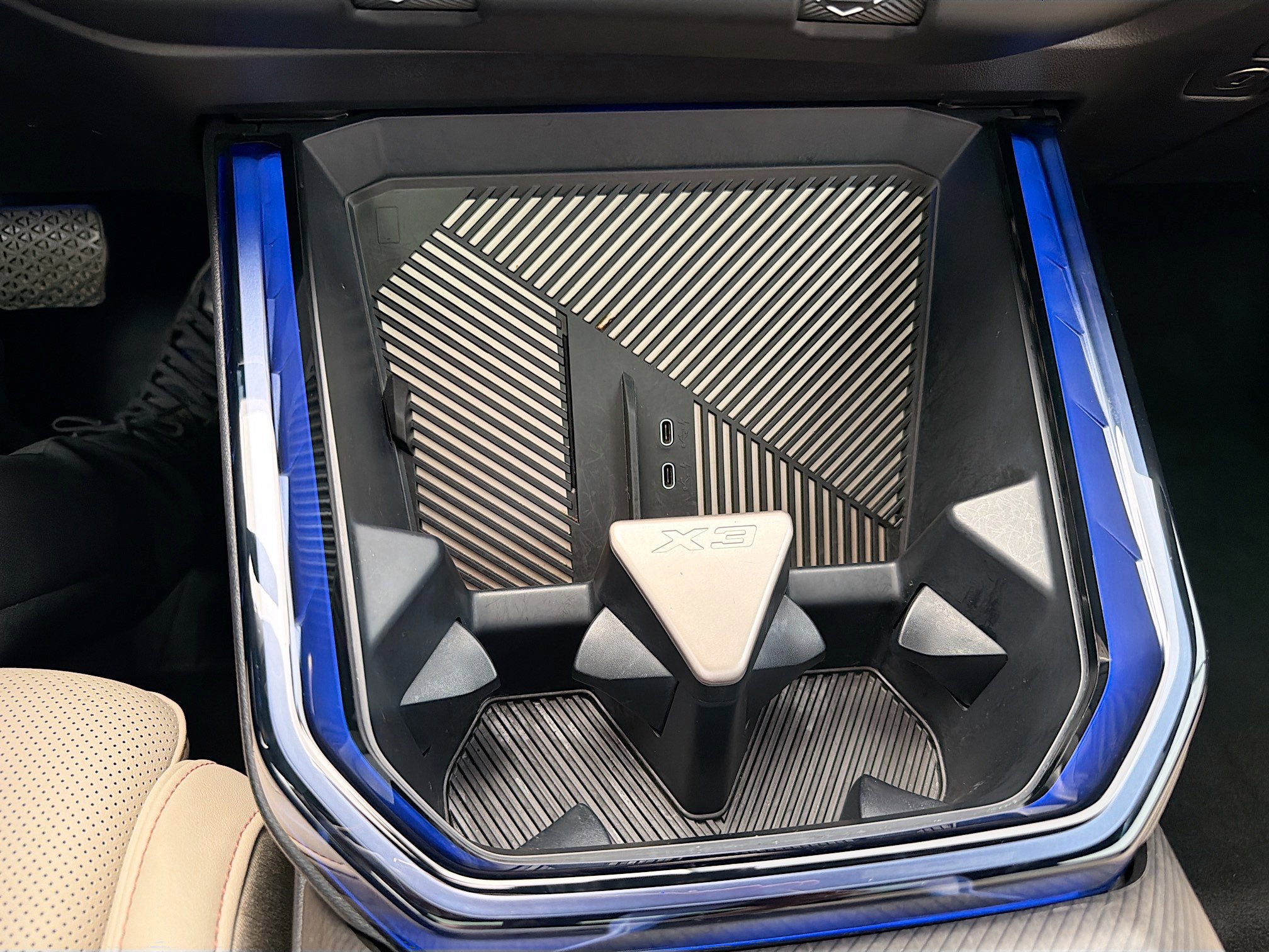 Used 2025 BMW X3 xDrive30i w/ Premium Package image 31