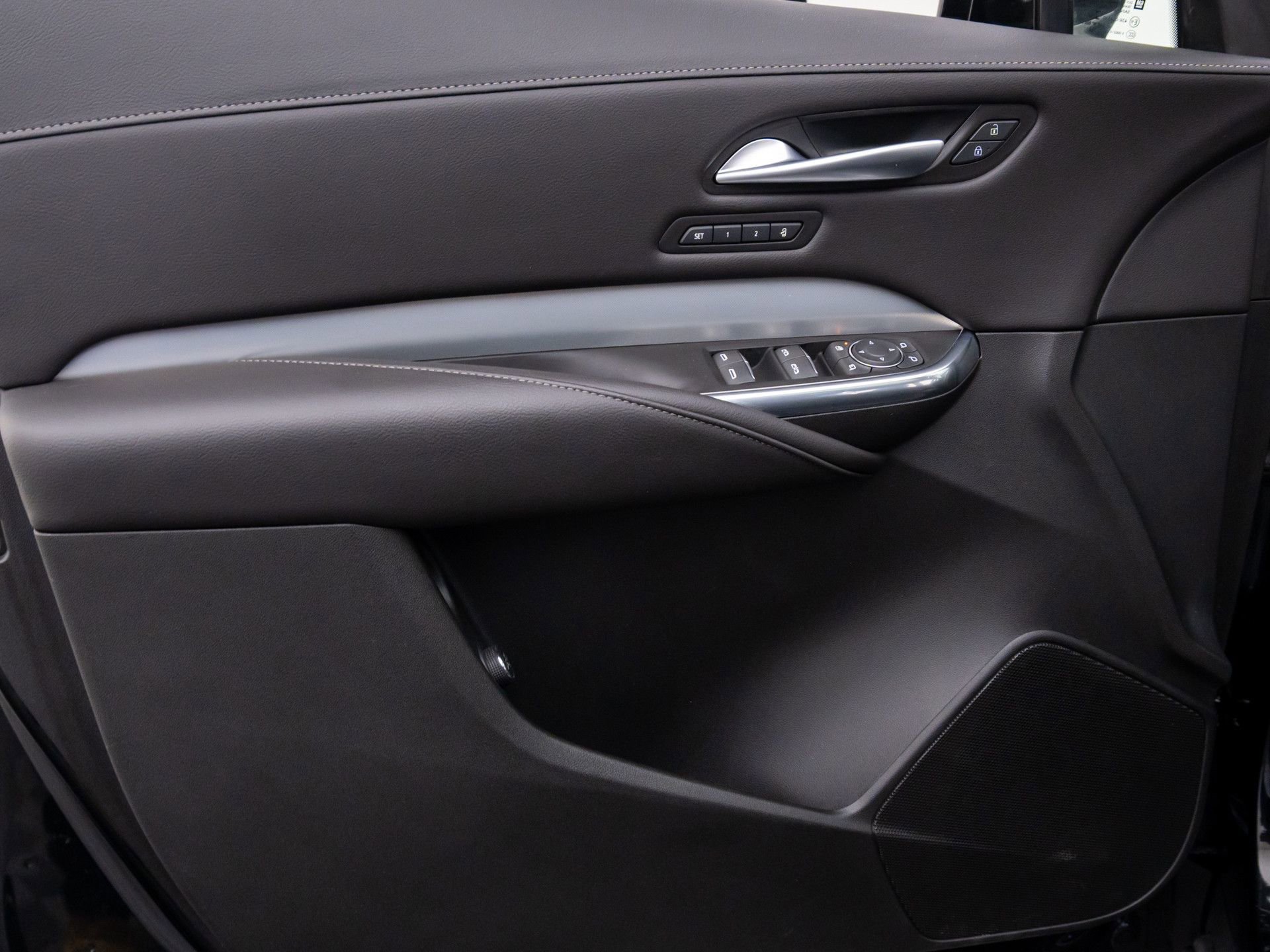 Certified 2023 Cadillac XT4 Premium Luxury w/ Cold Weather Package image 16