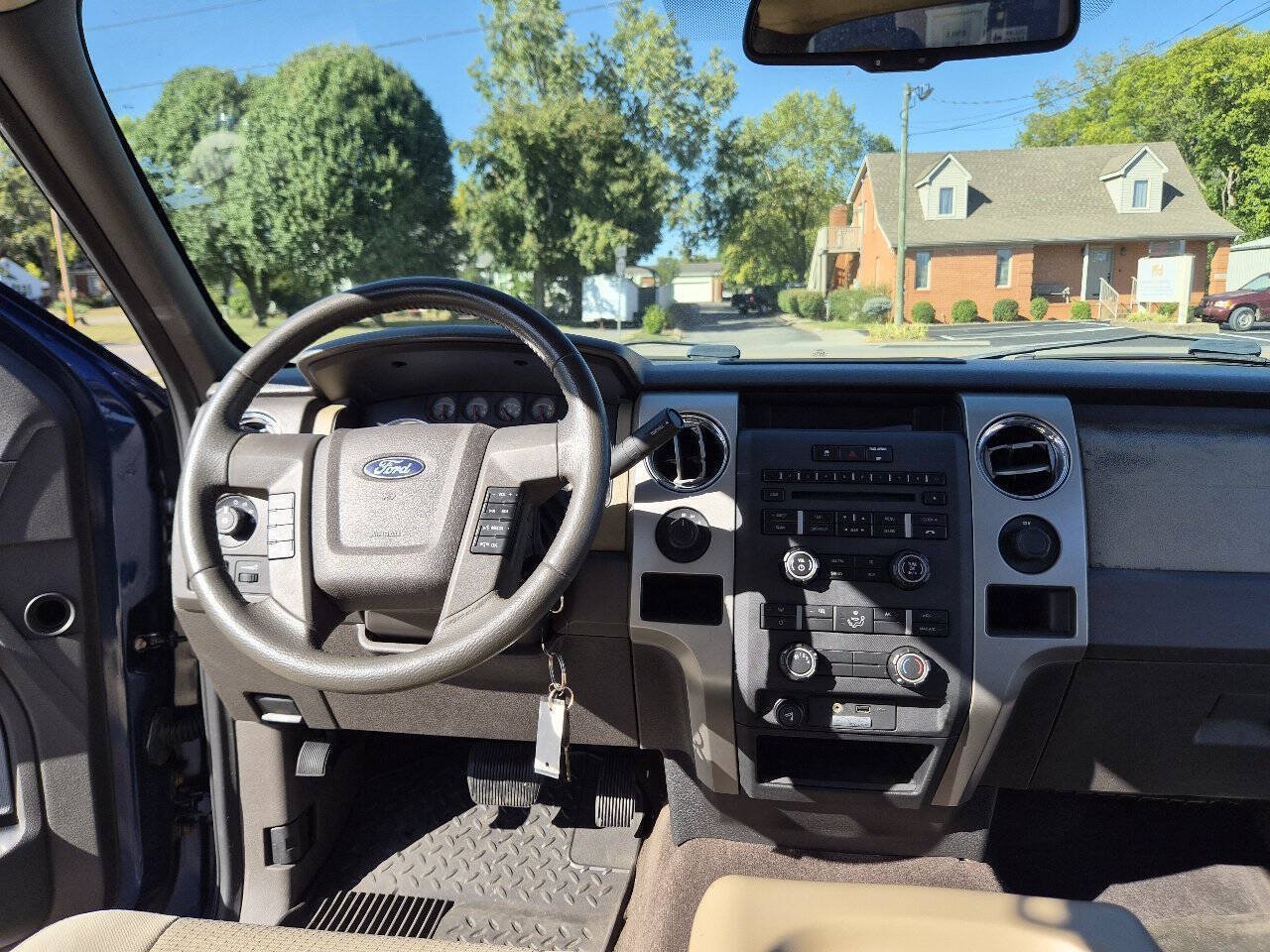 Used 2010 Ford F150 XL AWD/4WD image 14