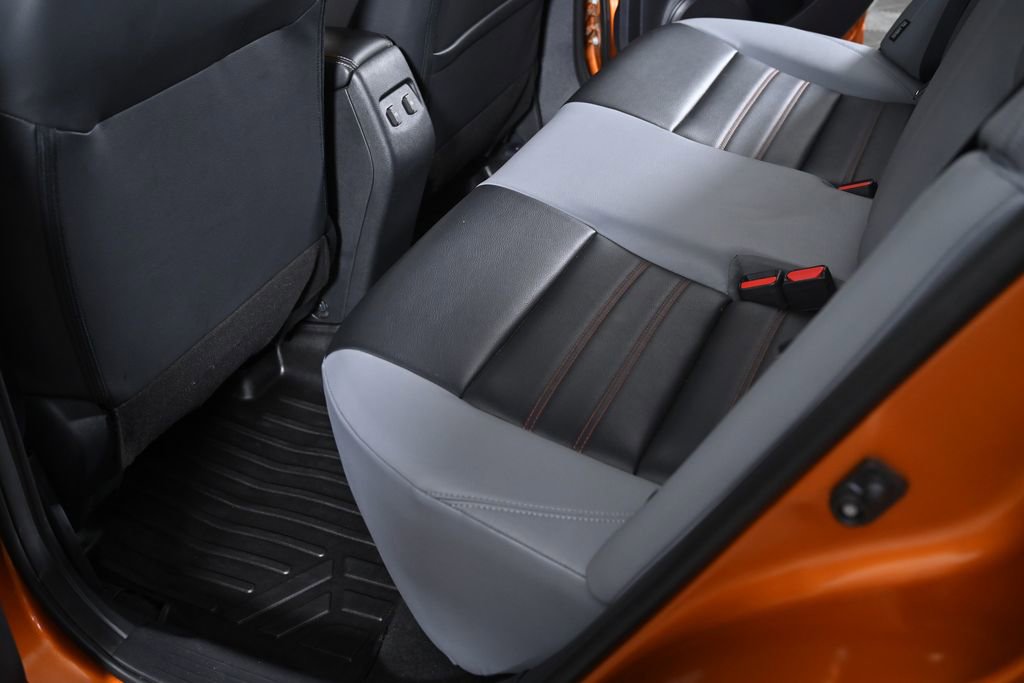 Used 2021 Nissan Kicks SR w/ SR Premium Package image 26