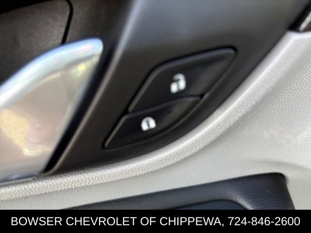 Certified 2022 GMC Terrain SLT w/ Infotainment Package II image 8