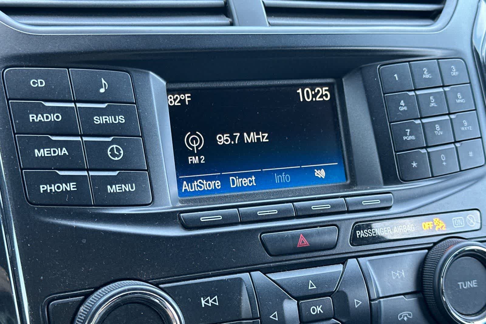 Used 2017 Ford Explorer XLT FWD image 20