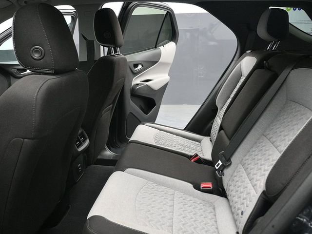 Used 2023 Chevrolet Equinox LT w/ Driver Convenience Package image 16