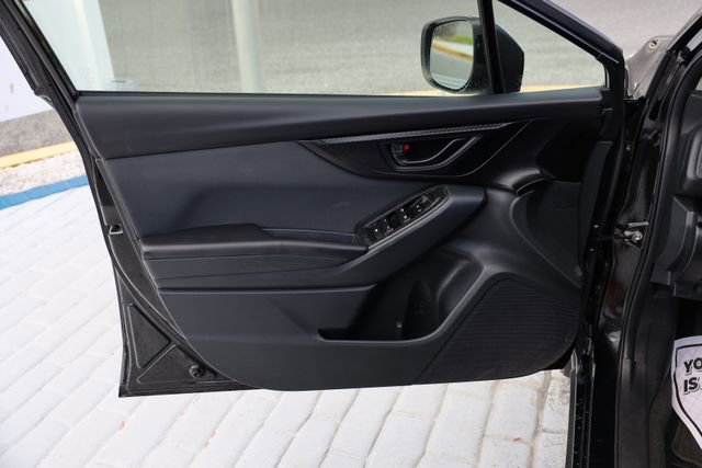 Used 2019 Subaru Crosstrek 2.0i Premium AWD/4WD image 11