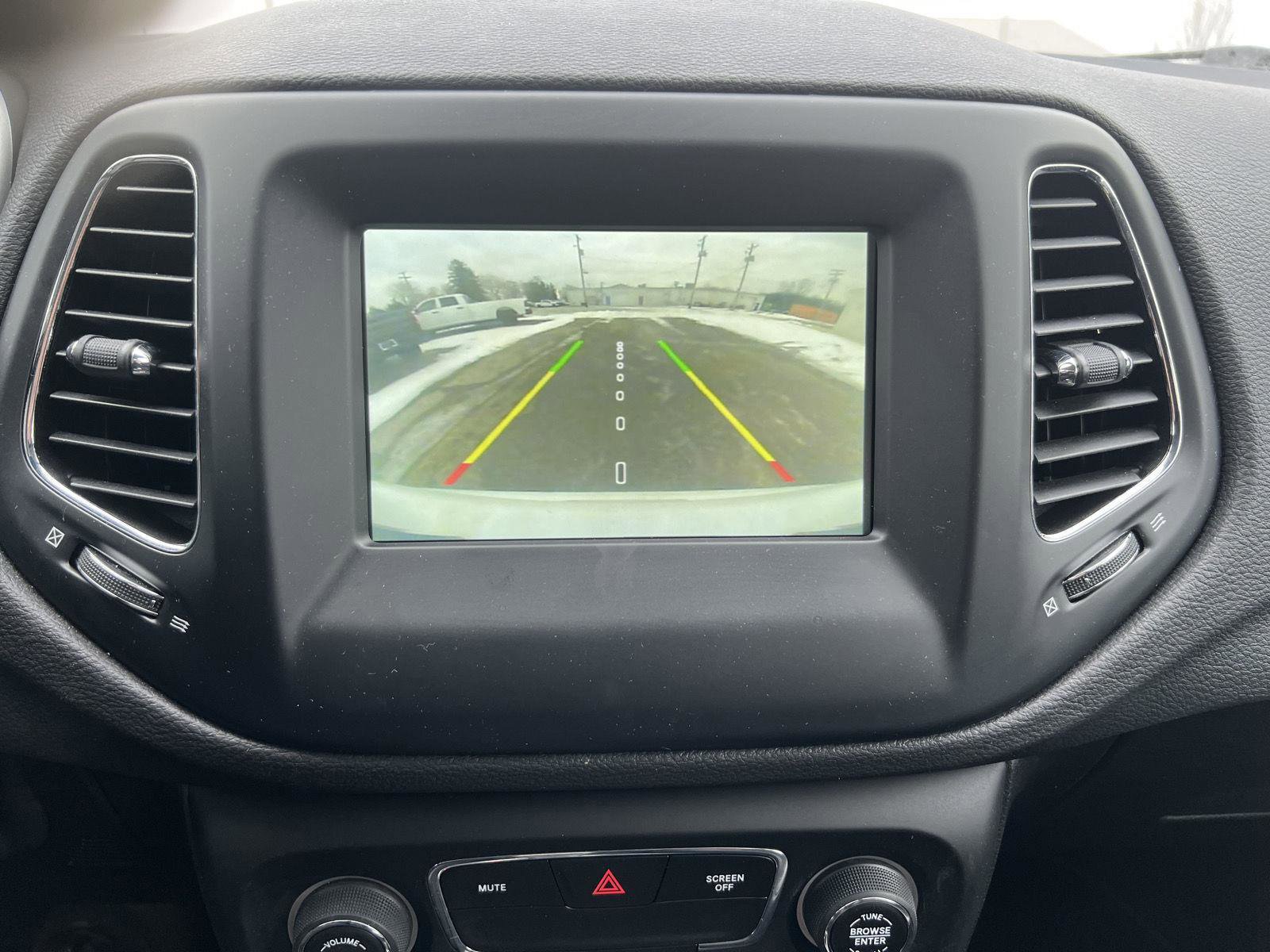 Used 2020 Jeep Compass Latitude image 20