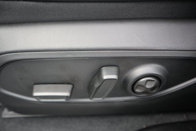 New 2025 Jeep Grand Cherokee L Altitude image 9