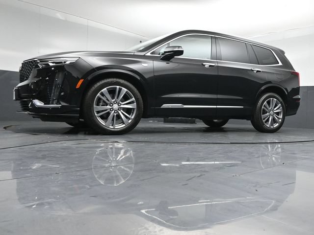 Used 2025 Cadillac XT6 Premium Luxury w/ Technology Package AWD/4WD image 41