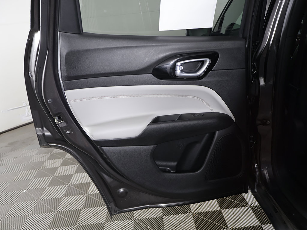 Used 2023 Jeep Compass Limited AWD/4WD image 26